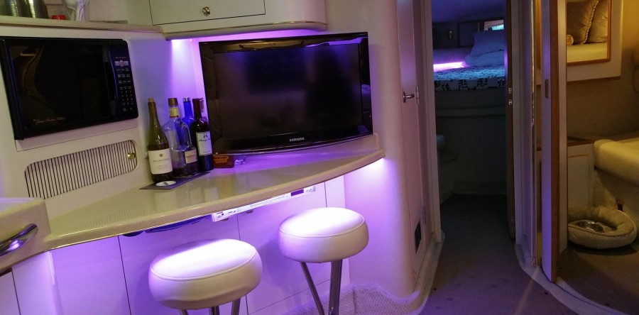 Stiletto I – Bar Area