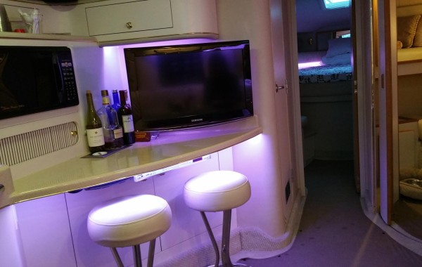 Stiletto I – Bar Area