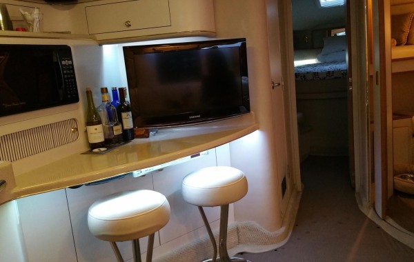 Stiletto I – Bar Area