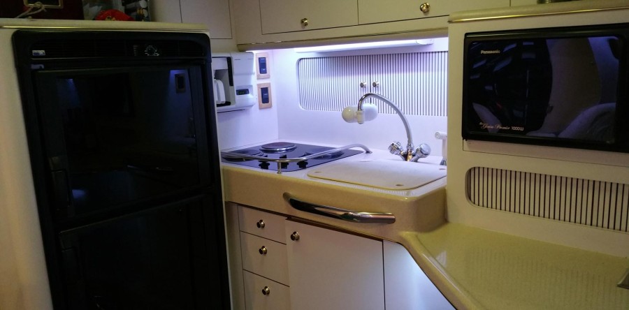 Stiletto I – Kitchen