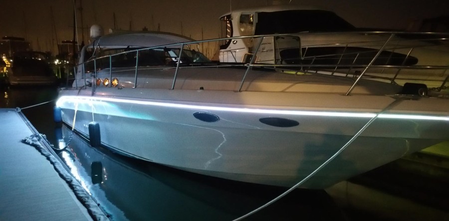 Stiletto I – Port Side